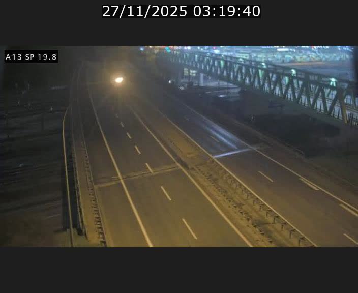 Traffic live webcam Luxembourg Croix de Bettembourg - A13 direction Esch-sur-Alzette - BK 19.8