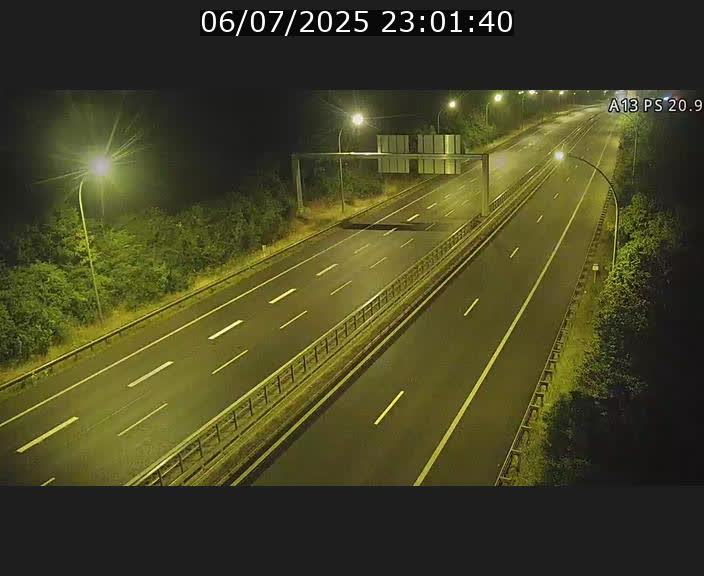 Traffic live webcam Luxembourg Croix de Bettembourg, rond-point d'Hellange - A13 direction Allemagne - BK 20.9