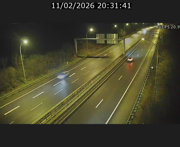 Traffic live webcam Luxembourg Croix de Bettembourg, rond-point d'Hellange - A13 direction Allemagne - BK 20.9