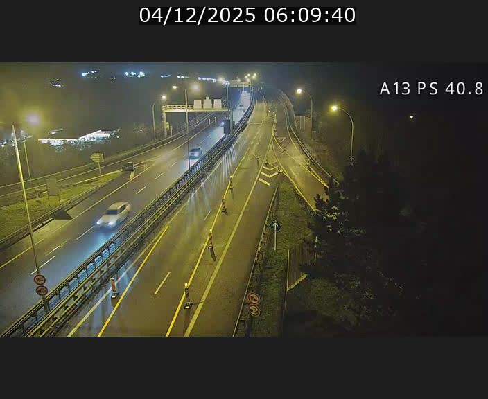 Webcam autoroute A13 à la sortie est du tunnel Markusbierg à Schengen. Vue sur le pont de la Moselle, vers l'Allemagne