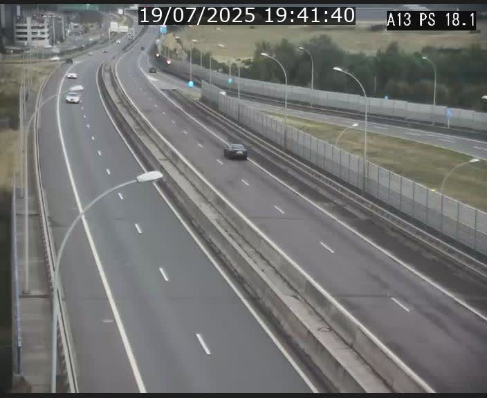 Traffic live webcam Luxembourg Dudelange - A13 direction Croix de Bettembourg - BK 18.1
