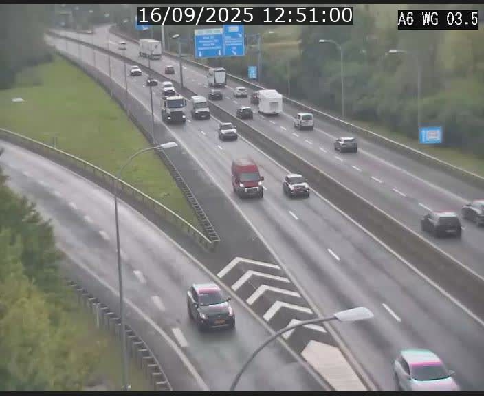 Traffic live webcam Luxembourg - Croix de Cessange - A6 - BK 3.5 - direction France/Allemagne