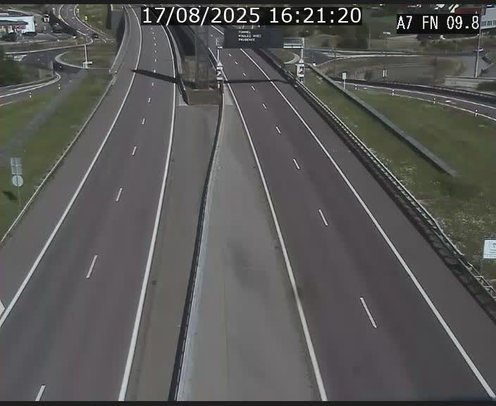 Caméra trafic Luxembourg - A7, Tunnel Gousselerbierg, sortie sud, direction rond-point Lorentzweiler (BK 9.9)