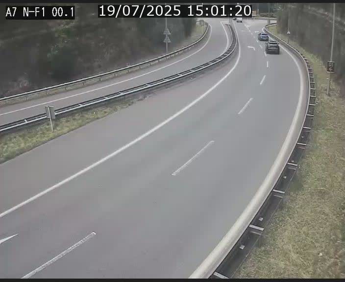 Webcam autoroute Luxembourg A7 située dans la sortie 1 Waldhof, vers la N11, avant le Tunnel Stafelter