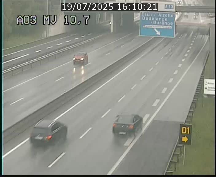 Traffic live webcam Luxembourg Croix de Bettembourg - A3 - BK 10.7 - direction France