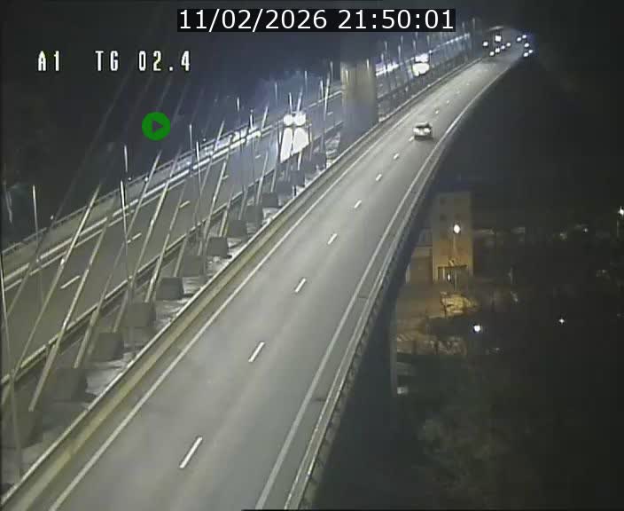 Traffic live webcam Luxembourg Sandweiler - A1 direction Luxembourg-ville - BK 2.4