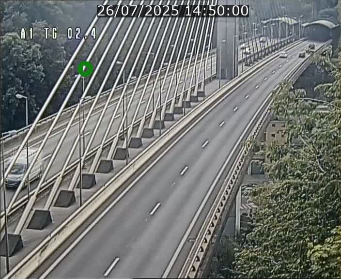 Traffic live webcam Luxembourg Sandweiler - A1 direction Luxembourg-ville - BK 2.4