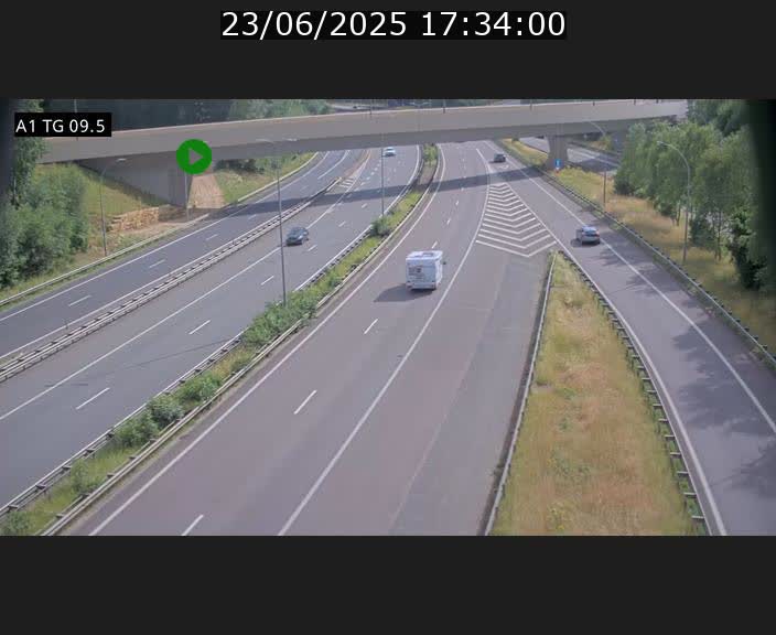 Traffic live webcam Luxembourg Jonction Grünewald - A1 direction Luxembourg-ville - BK 9.5