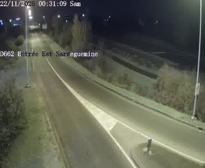 Point de vue trafic déployé sur D662 (France) à Sarreguemines, regardant vers Sarreguemines, aidant conducteurs et services à anticiper les flux.
