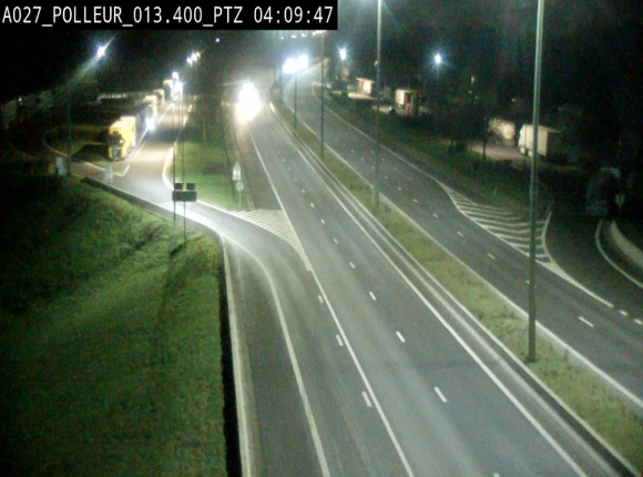 Webcam A27/E42 avec vue sur le parking de l'aire de Polleur, après le Viaduc de Polleur à Theux. Vue orientée vers Liège