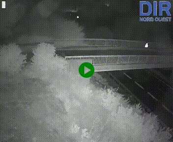 Webcam sur A84 à hauteur de Pont-Farcy, au niveau du pont autoroutier sur la Vire, au sud de Saint-Lô