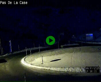 Webcam sur la N22 au niveau du poste frontière entre la France et Andorre à proximité de Pas de la Case à plus de 2000 mètres d'altitude