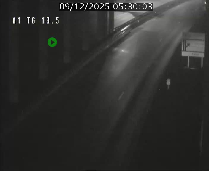 Traffic live webcam Luxembourg Senningen - A1 direction Luxembourg - BK 13.5