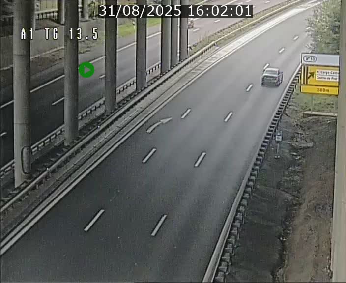 Traffic live webcam Luxembourg Senningen - A1 direction Luxembourg - BK 13.5