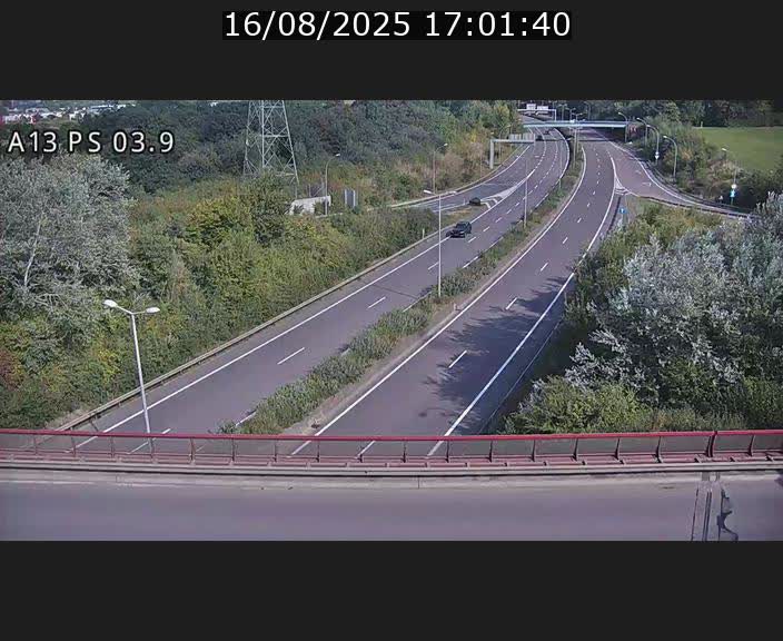 Traffic live webcam Luxembourg Differdange - A13 direction Esch-sur-Alzette - BK 3.9