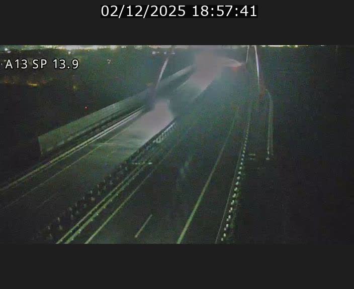 Traffic live webcam Luxembourg Kayl - A13 direction Esch-sur-Alzette/Luxembourg-ville - BK 13.9