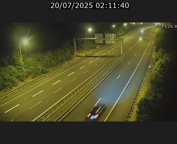 Traffic live webcam Luxembourg Croix de Bettembourg, rond-point d'Hellange - A13 direction Allemagne - BK 20.9