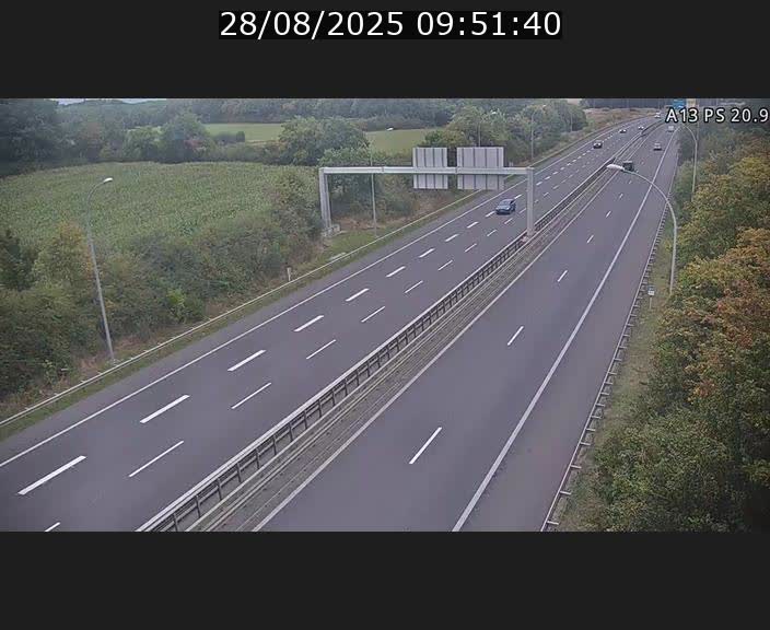 Traffic live webcam Luxembourg Croix de Bettembourg, rond-point d'Hellange - A13 direction Allemagne - BK 20.9