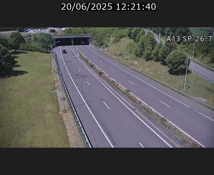 Traffic live webcam Luxembourg Frisange - A13 direction Luxembourg-ville - BK 26.7