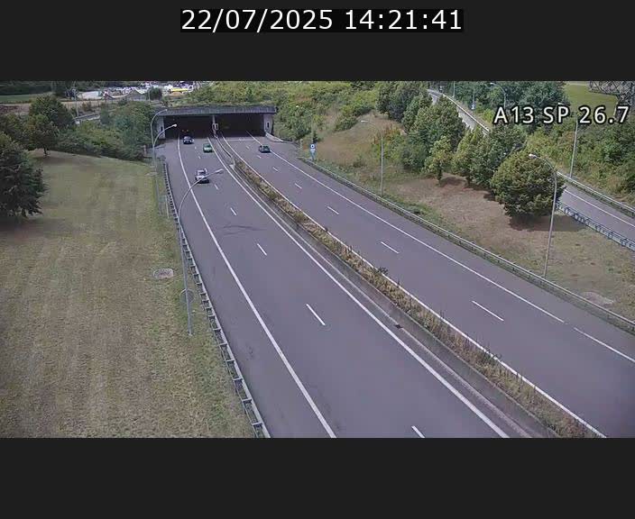 Traffic live webcam Luxembourg Frisange - A13 direction Luxembourg-ville - BK 26.7