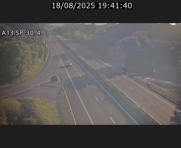 Traffic live webcam Luxembourg Altwies - A13 direction Luxembourg-ville - BK 30.4