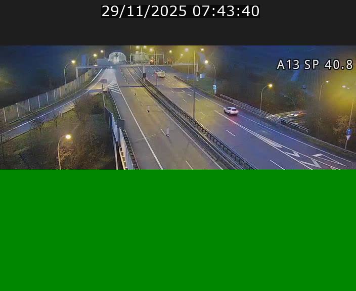 Webcam avec vue sur l'entrée côté allemand du tunnel Markusbierg à Schengen. Vue orientée vers le tunnel et Bettembourg