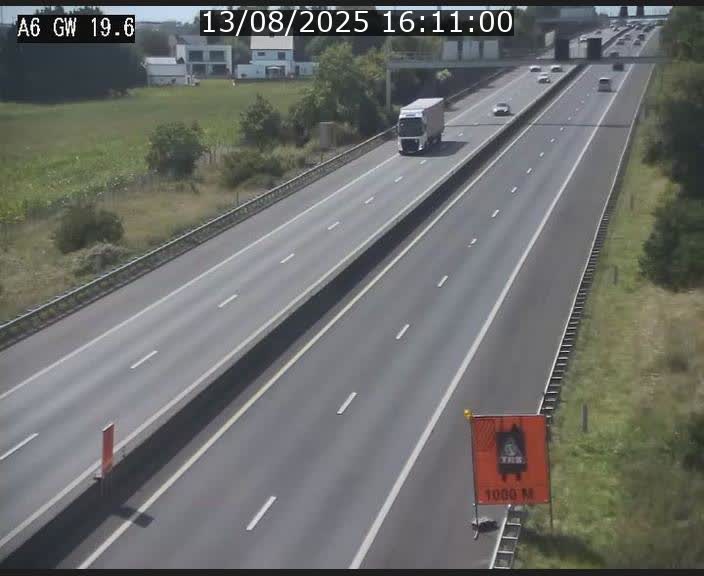 Traffic live webcam Luxembourg - Steinfort - A6 - BK 19.6 - direction Belgique