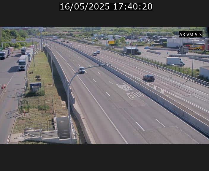 Traffic live webcam Luxembourg Aire de Berchem - A3 - BK 5 - direction France