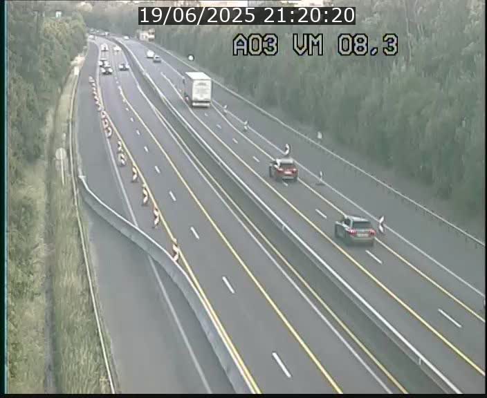 Traffic live webcam Luxembourg Bettembourg - A3 - BK 8.3 - direction France