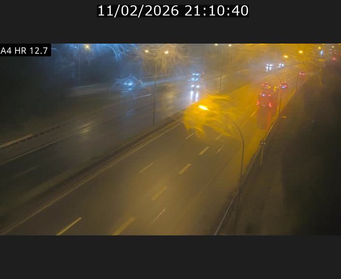Traffic live webcam Luxembourg Esch sur Alzette - A4 - BK 12.7 - direction Esch-Belval
