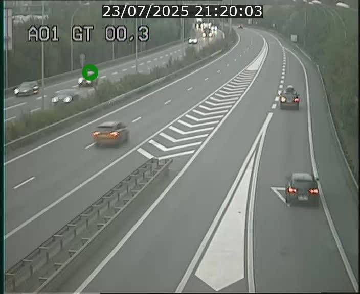 Traffic live webcam Luxembourg Croix de Gasperich - A1 direction Kirchberg - BK 0.3