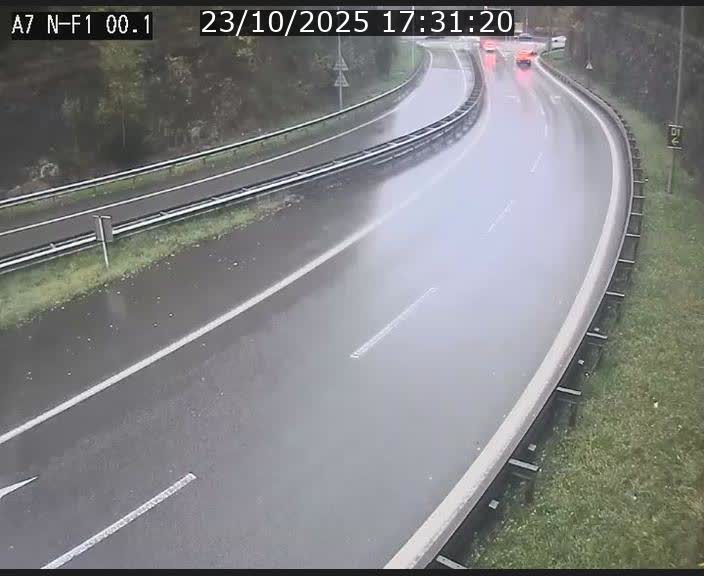 Webcam autoroute Luxembourg A7 située dans la sortie 1 Waldhof, vers la N11, avant le Tunnel Stafelter