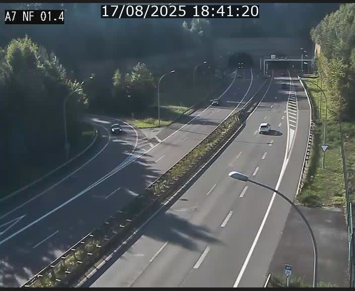 Caméra autoroute Luxembourg A7 - Echangeur Waldhaff - direction Tunnel Stafelter