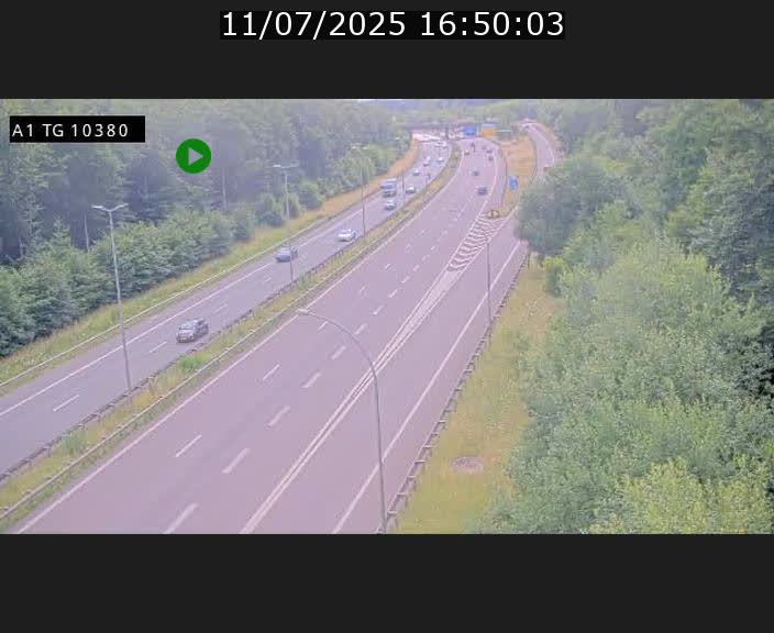 Traffic live webcam Luxembourg Senningerberg - A1 direction Luxembourg Kirchberg - BK 10.3