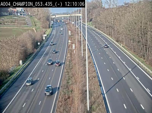 Webcam E411 à Champion, à proximité de Namur. Vue orientée vers Bruxelles