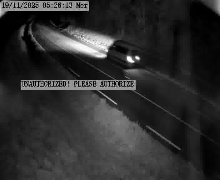Webcam installée le long de D955 (France) à Amelécourt, pointée vers Metz, utile pour suivre précisément les conditions de trafic.