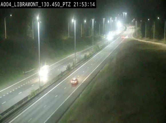 Webcam E411 à hauteur de la sortie 25 de Libramont menant vers Bouillon, Sedan et Reims via la N89. Vue orientée vers Bruxelles