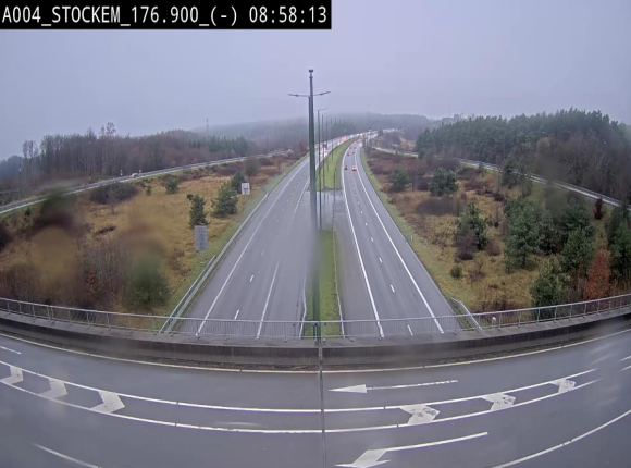 Webcam à hauteur de la sortie 30 Fouches - Stockem sur l'E411, menant sur la N83. Vue orientée vers Namur