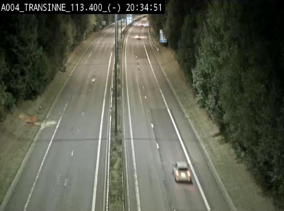 Caméra trafic E411 (A4) - Transinne direction Namur - BK 113.425