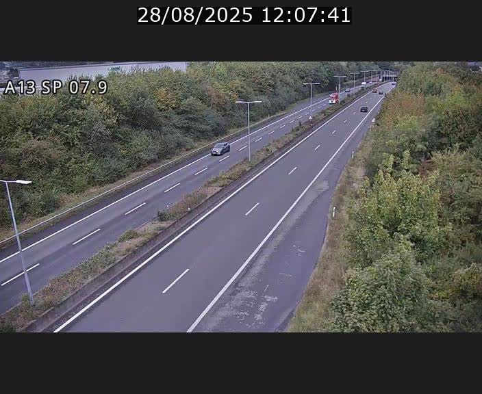 Traffic live webcam Luxembourg Jonction Lankelz - A13 direction Pétange - BK 7.9
