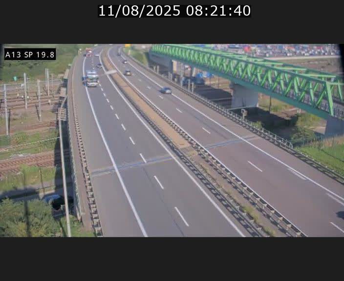 Traffic live webcam Luxembourg Croix de Bettembourg - A13 direction Esch-sur-Alzette - BK 19.8