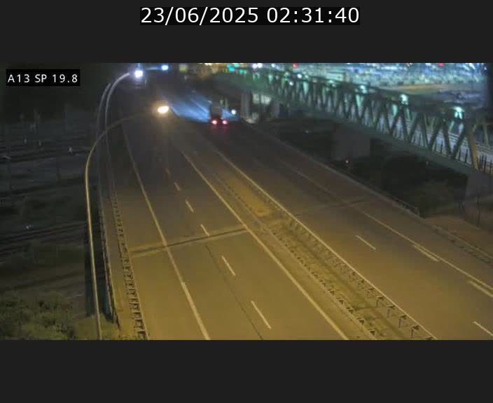 Traffic live webcam Luxembourg Croix de Bettembourg - A13 direction Esch-sur-Alzette - BK 19.8
