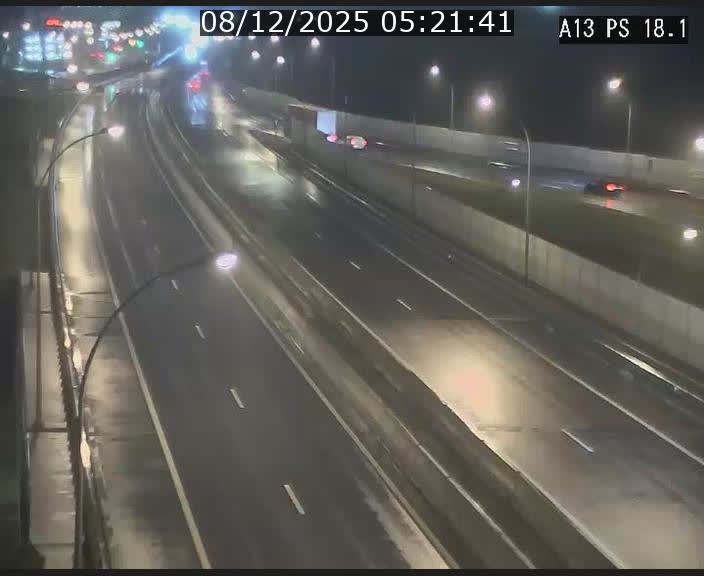 Traffic live webcam Luxembourg Dudelange - A13 direction Croix de Bettembourg - BK 18.1