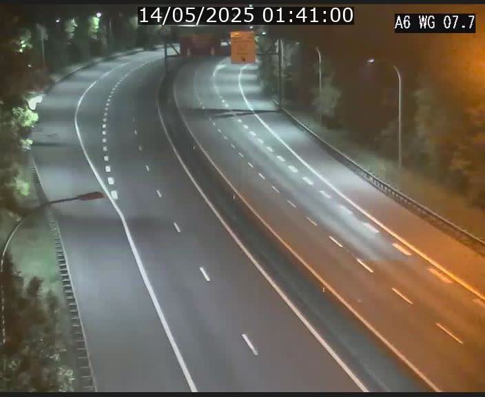 Traffic live webcam Luxembourg - Bridel - A6 - BK 7.7 - direction Belgique