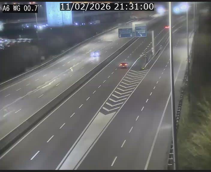 Traffic live webcam Luxembourg Croix de Cessange - A6 - BK 0.7 - direction A3 France