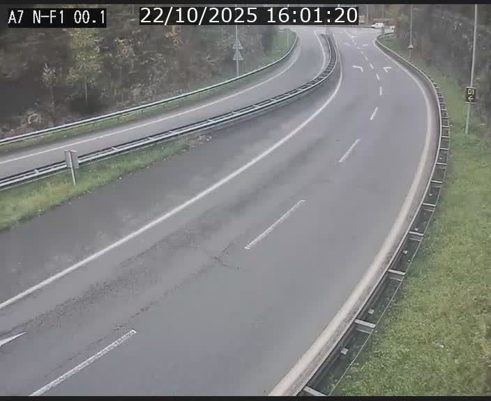 Webcam autoroute Luxembourg A7 située dans la sortie 1 Waldhof, vers la N11, avant le Tunnel Stafelter