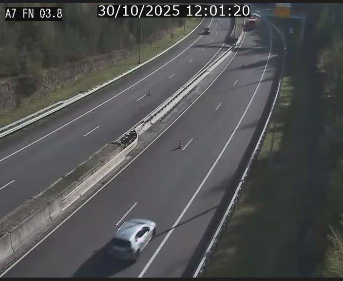 Caméra autoroute Luxembourg A7 - Passage à gibier Rëngelbour - direction Tunnel Stafelter