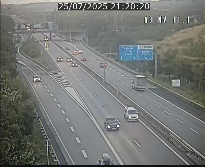 Traffic live webcam Luxembourg Croix de Bettembourg A3 - BK 11.1 - direction Luxembourg-ville