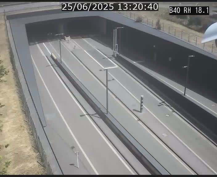 Webcam sur la route de contournement d'Esch-Belval avant le tunnel Central Gate au niveau de la porte de France et du radar fixe