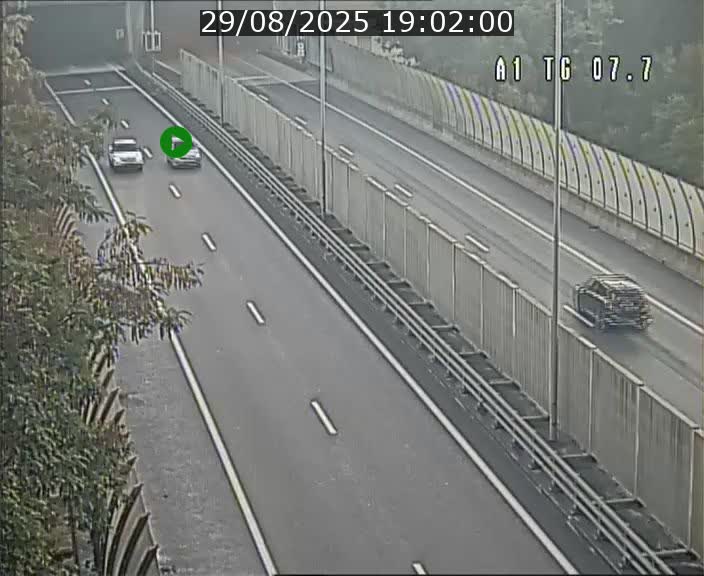Traffic live webcam Luxembourg Kirchberg - A1 direction Luxembourg-ville - BK 7.7